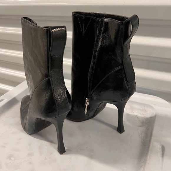 Zara Black Patent Leather Pointed Toe Ankle Booties 4" Heel *LIKE NEW* - Picture 5 of 6